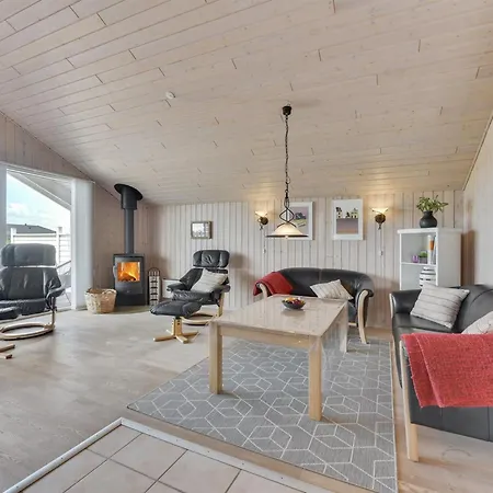 Claudius - 1-3km To The Fjord By Interhome